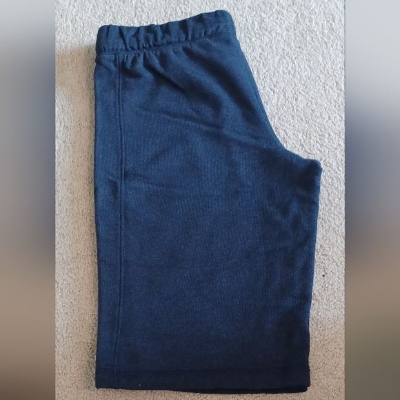 Joe Fresh Active fleece bermuda shorts (NEW) - Picture 2 of 3